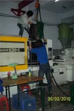 工業(yè)設(shè)施安全管理卡片 詳解40項關(guān)鍵設(shè)備安全操作與維護(hù)要點